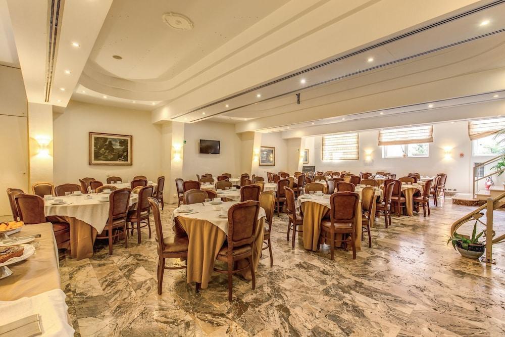 Pinewood Hotel Roma Exterior foto