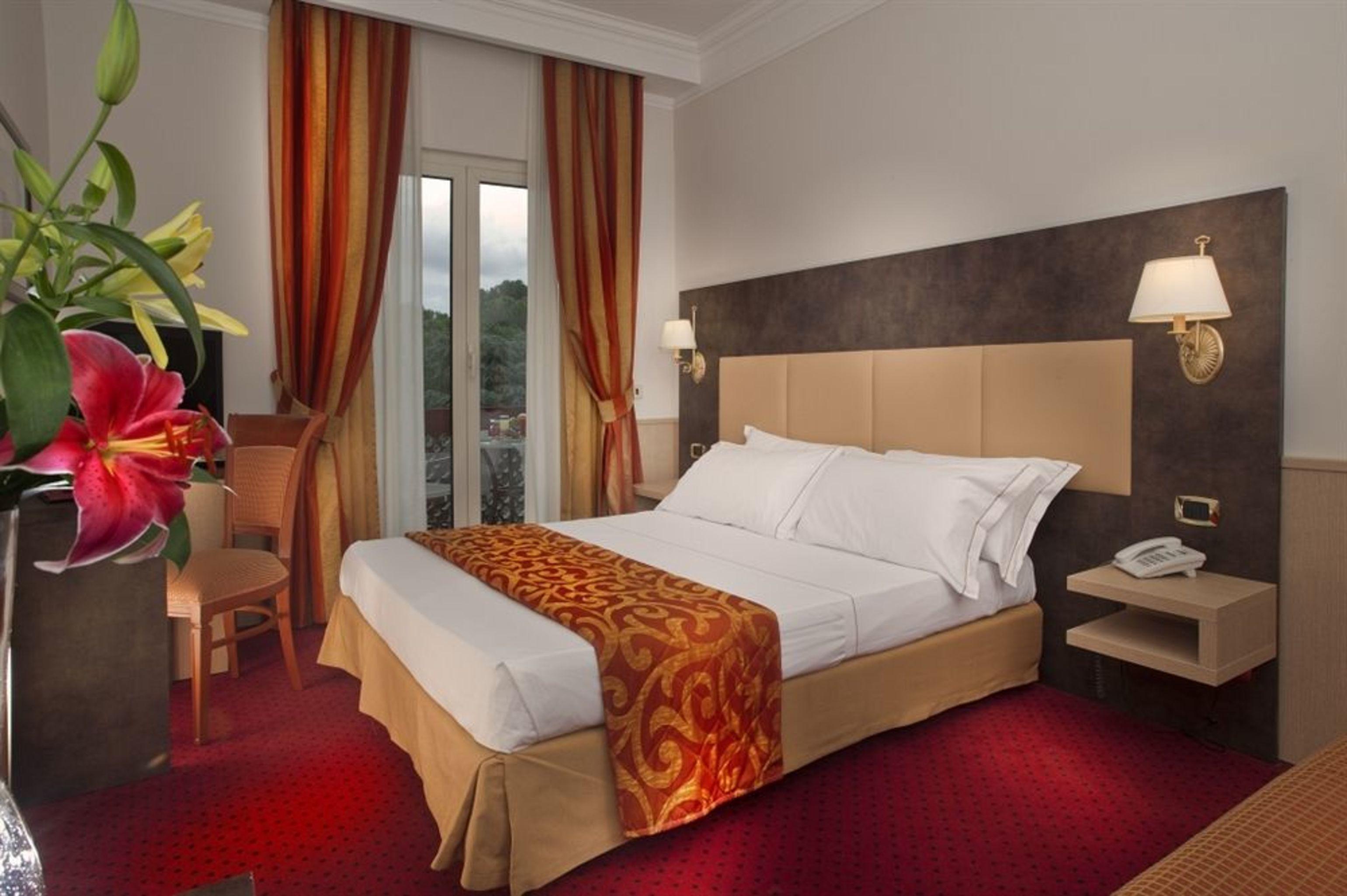Pinewood Hotel Roma Exterior foto