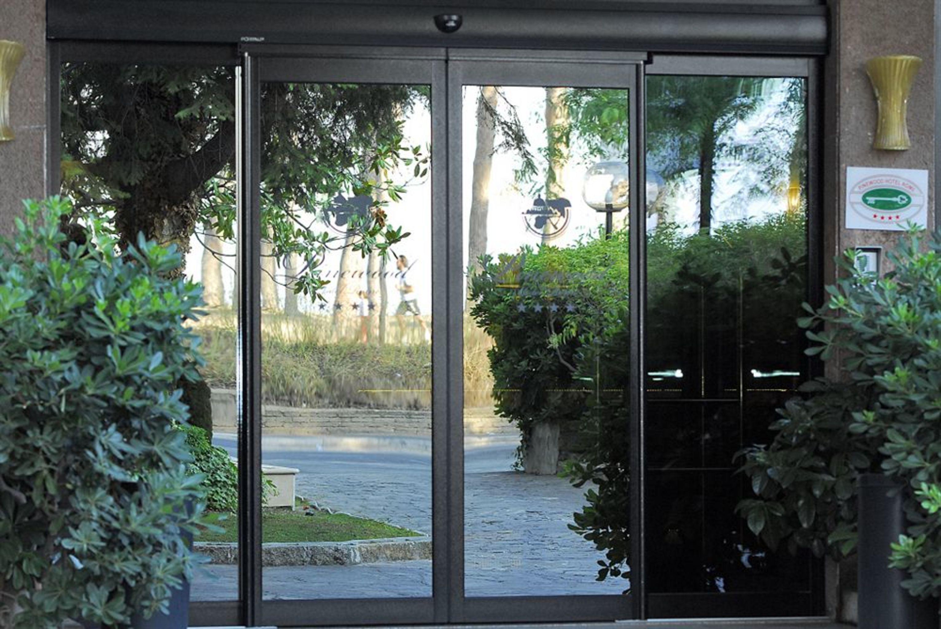 Pinewood Hotel Roma Exterior foto